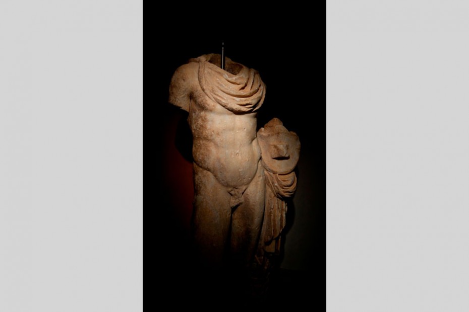Άγαλμα-Απόλλωνα